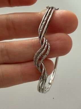 1/4 carat genuine natural diamonds 925 sterling Silver Twisted Bangle Bracelet